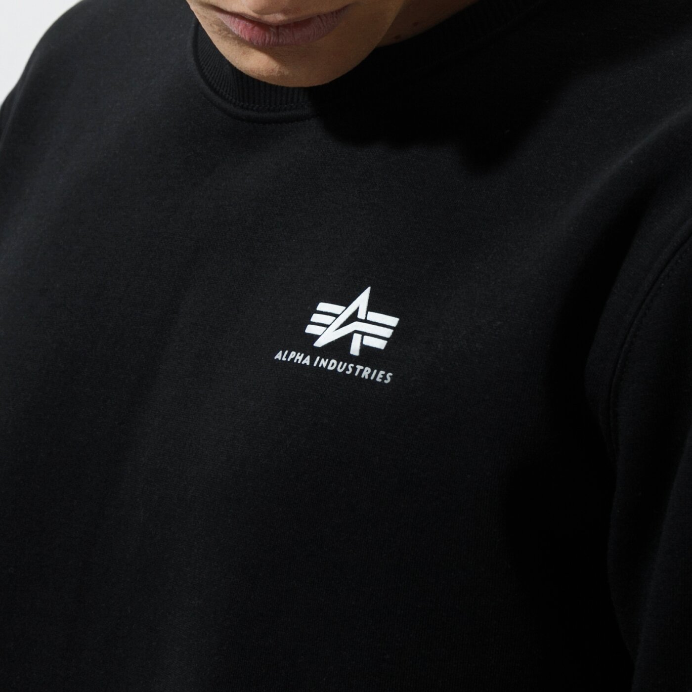 ALPHA INDUSTRIES SWEATSHIRT   BASIC SWEATER SMALL LOGO Schwarz