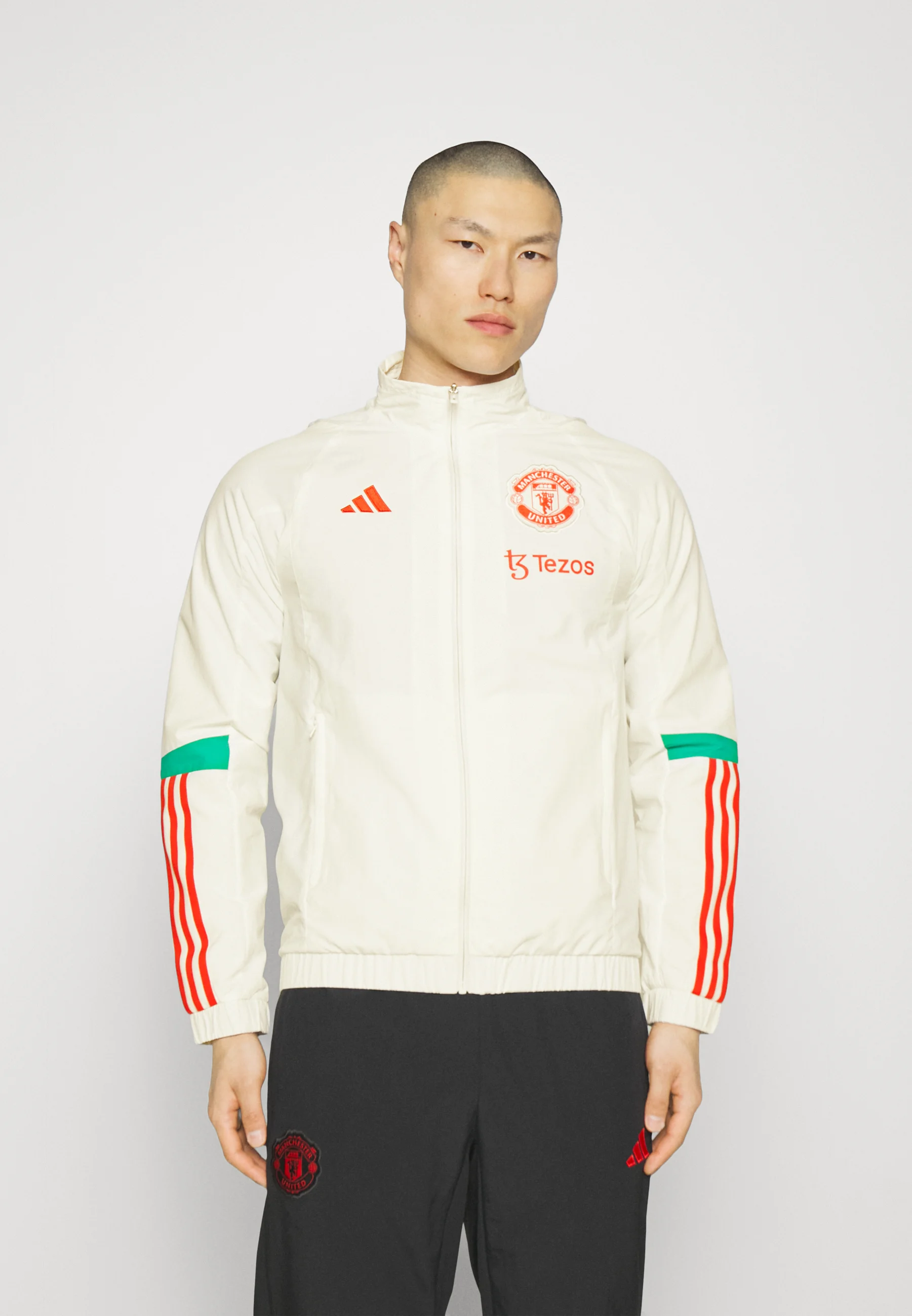 adidas Performance MANCHESTER UNITED TIRO 23 PRESENTATION TRACK - Equipo