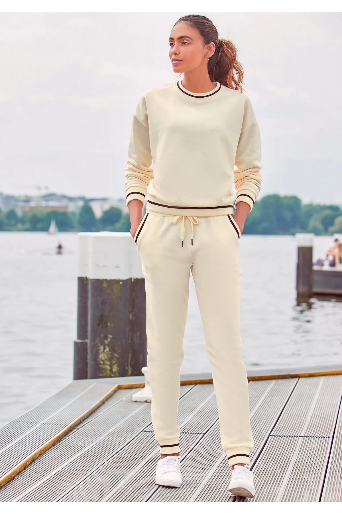 LASCANA  Jogginghose - Beige - Relaxed