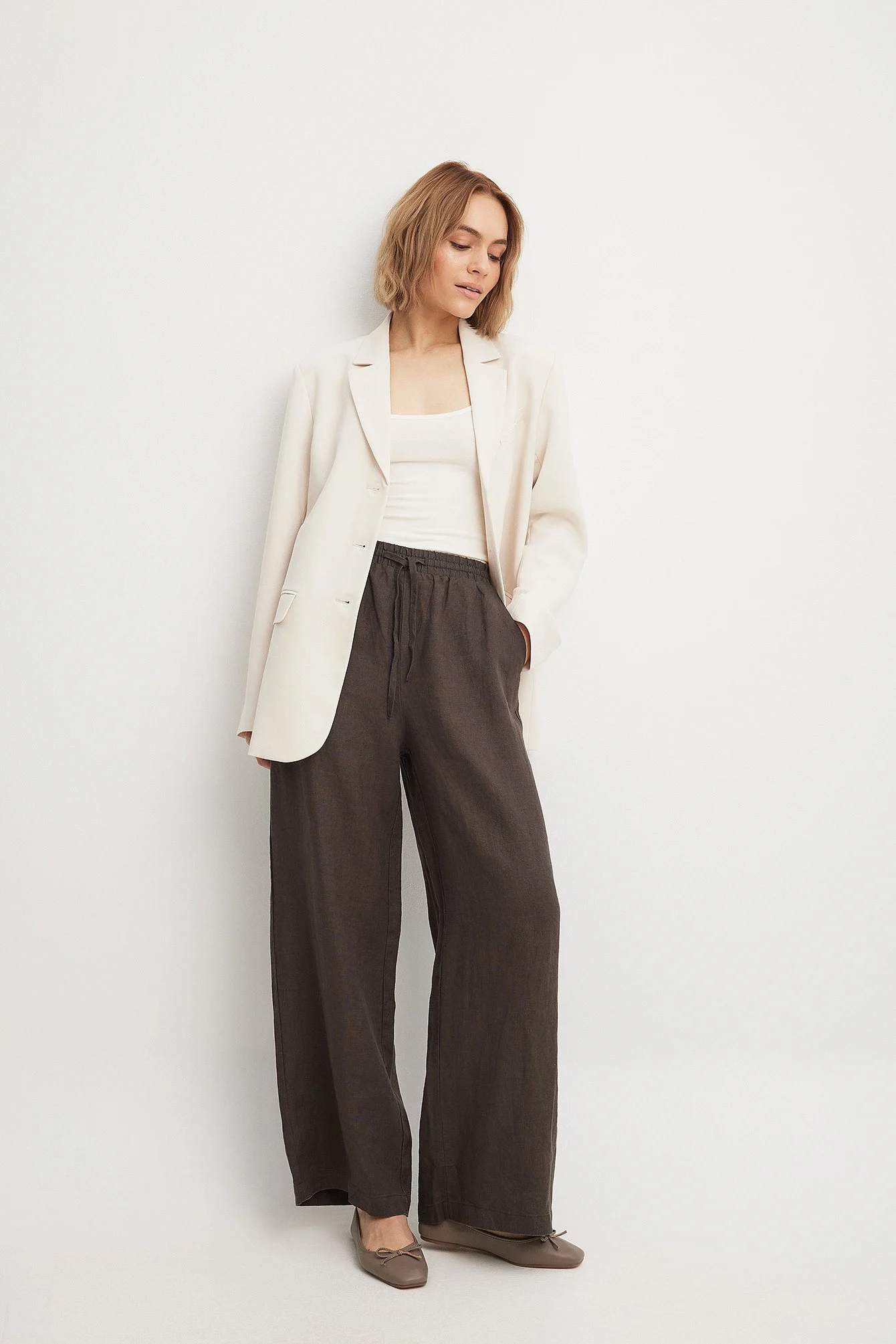 Leinenhose mit elastischem Bund