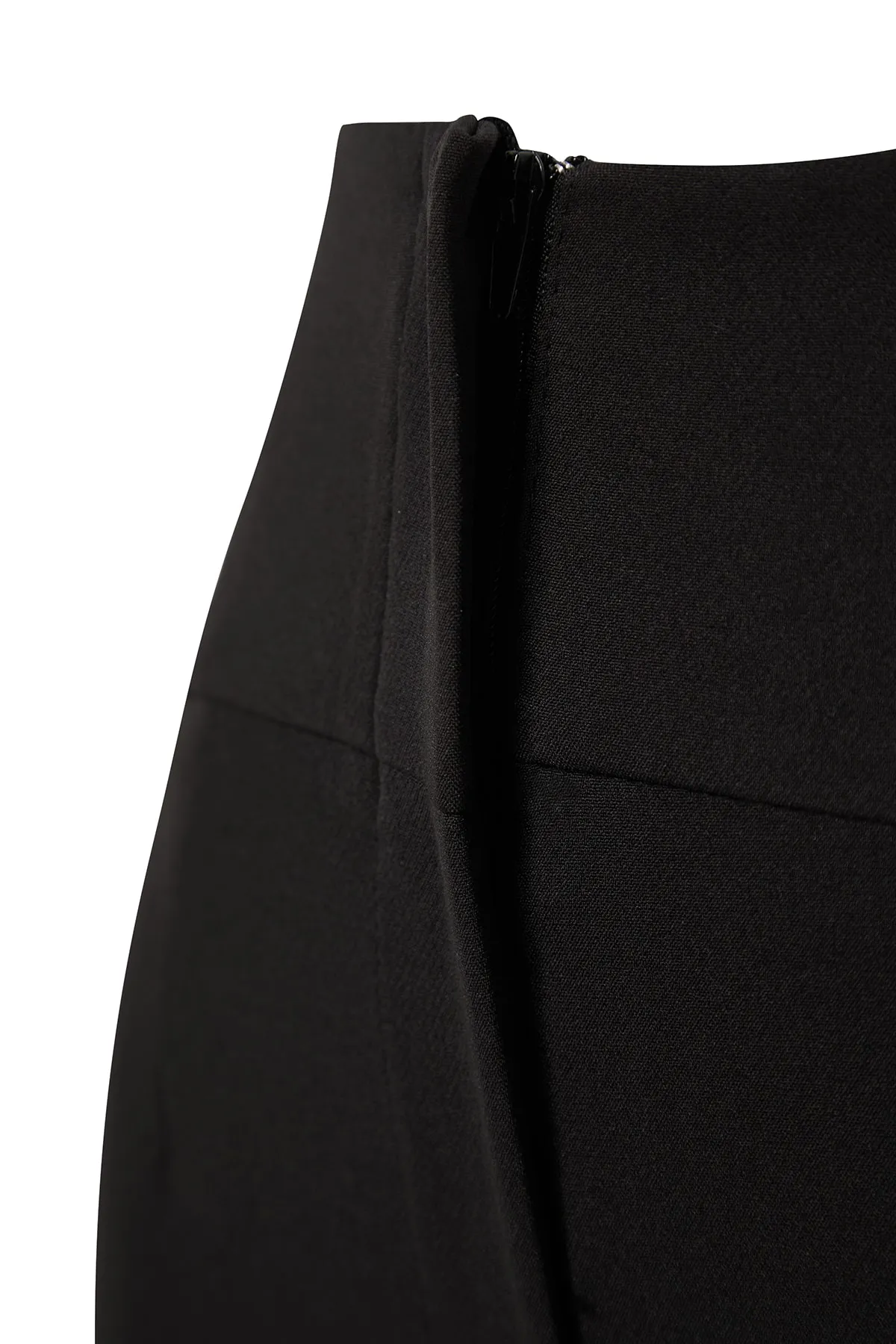 Trendyol Collection  Schwarze gewebte Zigarettenhose mit schmalem Bein und Ziernähten an der Taille TWOSS20PL0388
