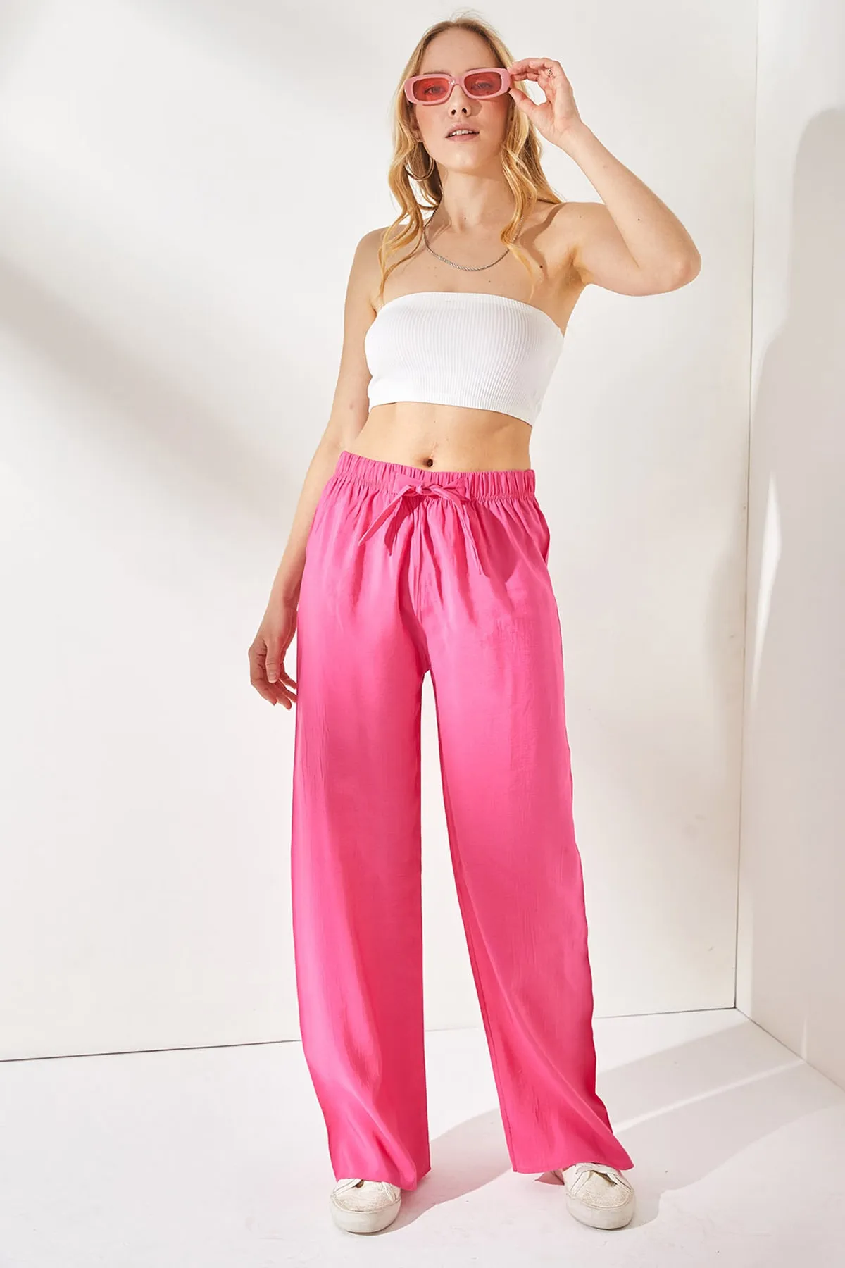 Olalook  Rosafarbene Palazzo-Ayrobin-Hose mit Gürtel und elastischem Bund für Damen PNT-19000200