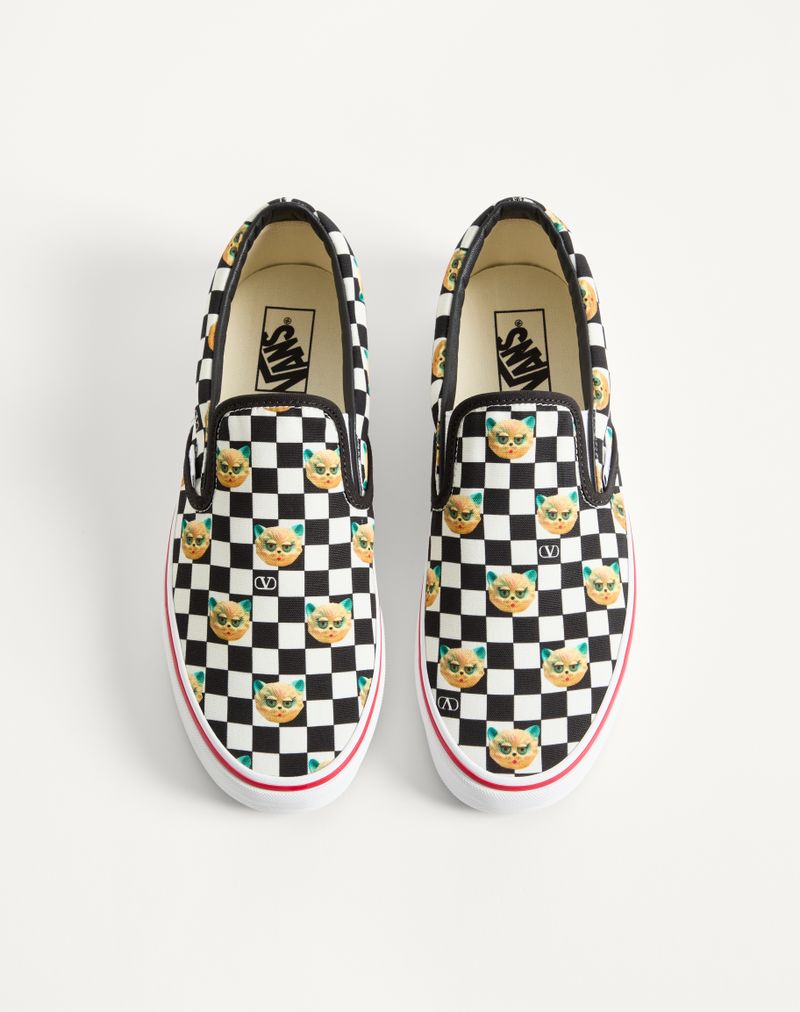 Valentino Garavani og Vans slip-on sneaker i stof med Le Chat De La Maison-print og V-logo-skakbrætprint