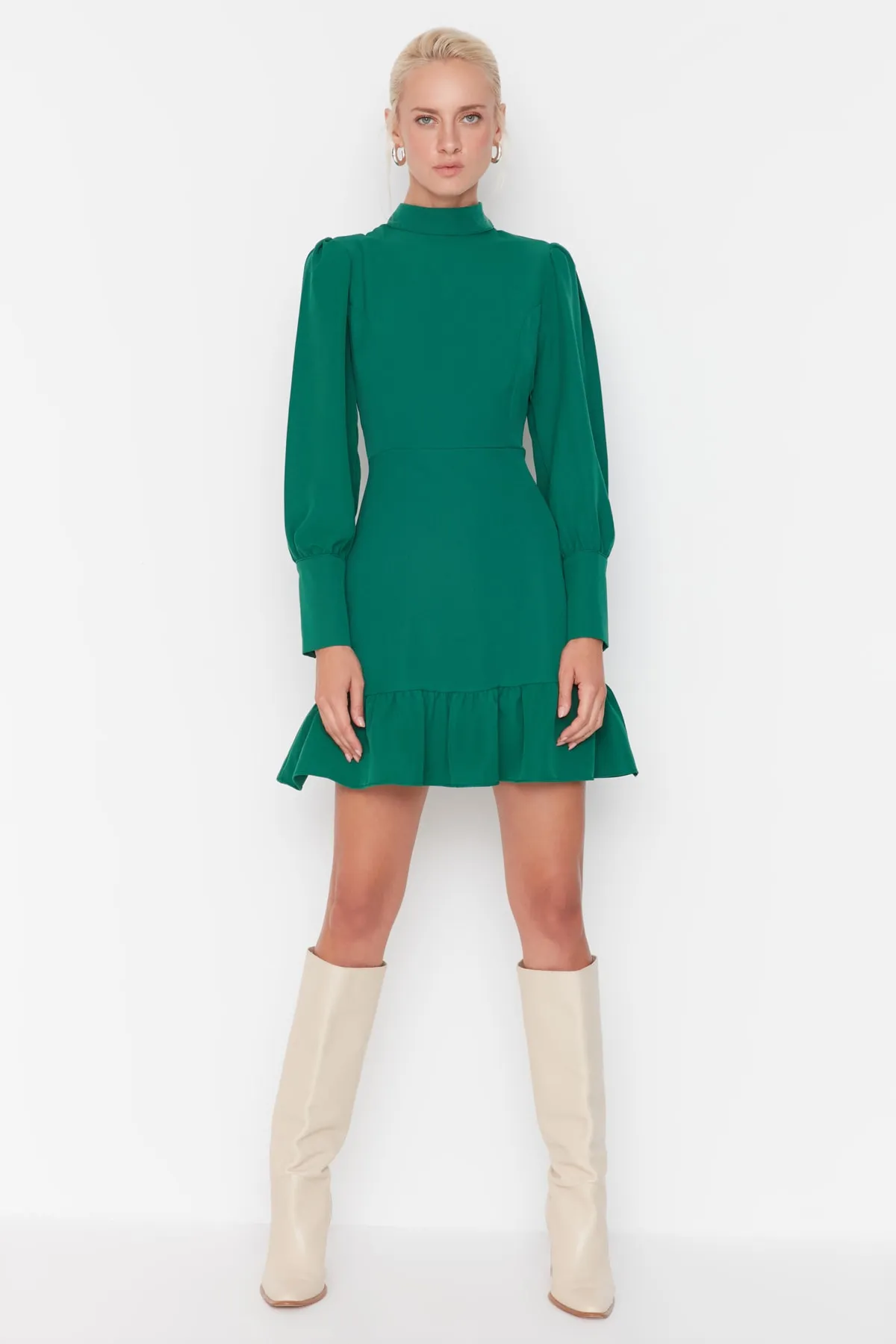 Trendyol Collection  Smaragdgrünes A-Linien-Minikleid mit Stehkragen und gerafftem Webmuster TWOAW21EL1816