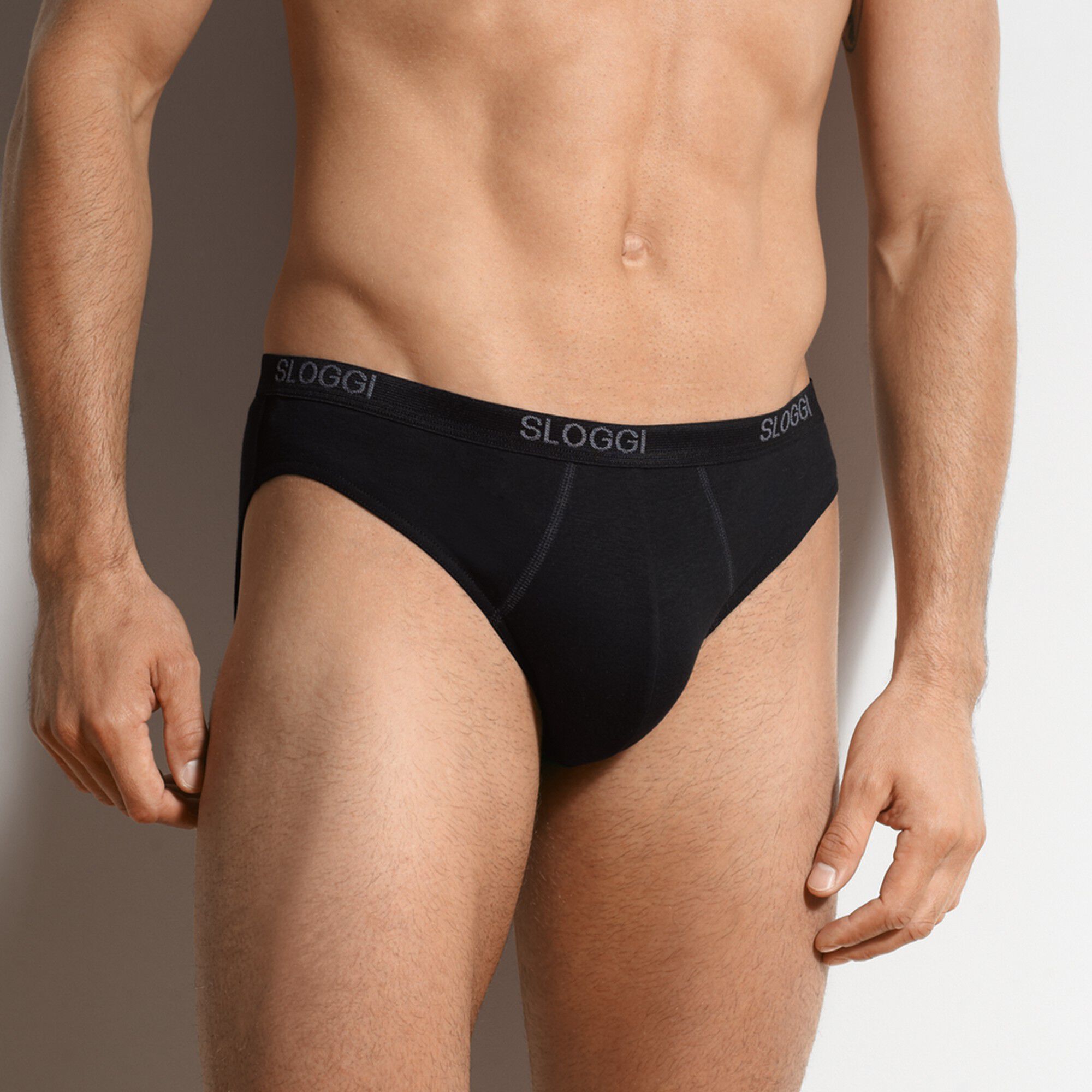 Slip fermé forme mini