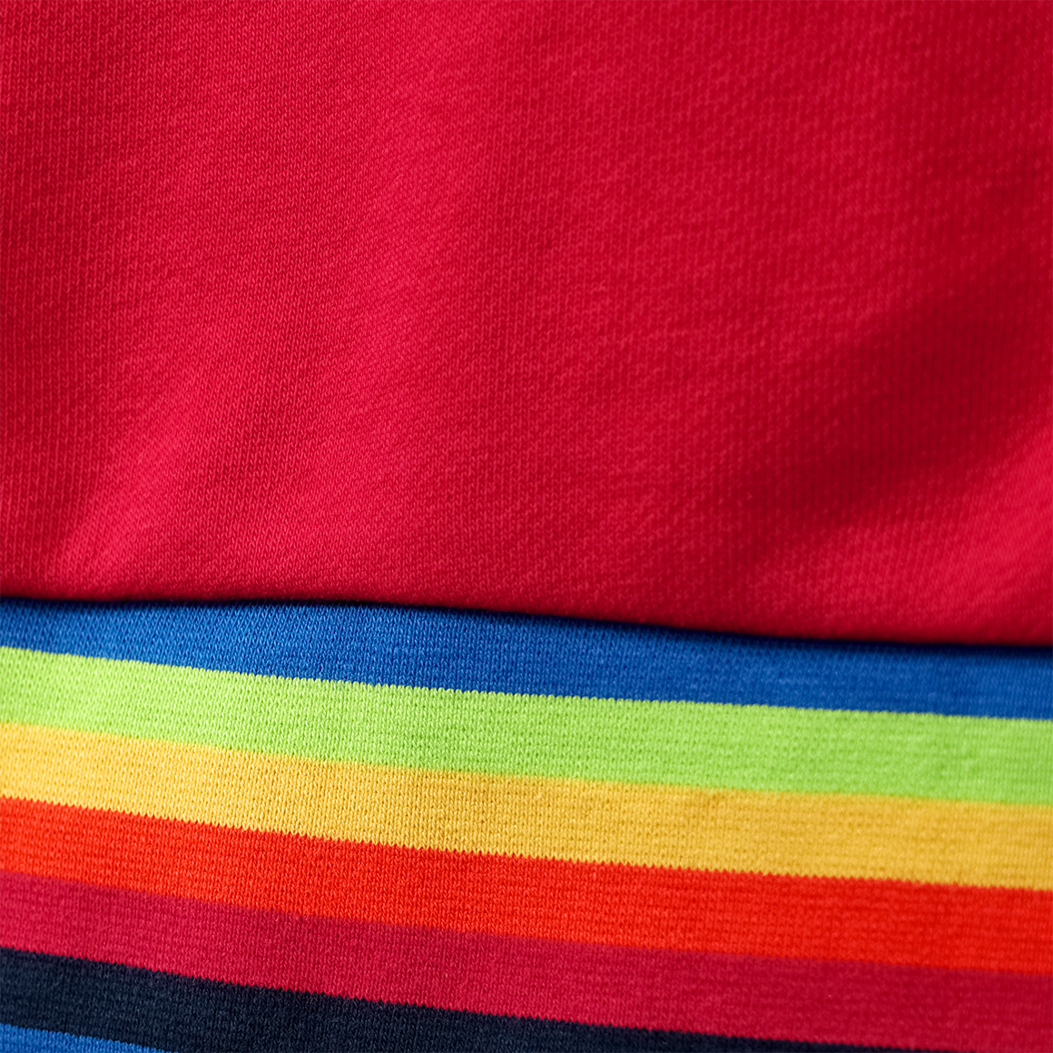 Kinder Sweatshirt mit bunten Akzenten