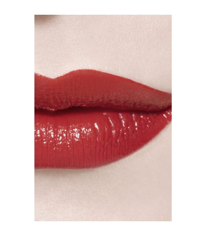 Chanel-ROUGE COCO BLOOM-Le rouge à levrès hydratant et repulpant longue tenue, couleur et brillance intenses