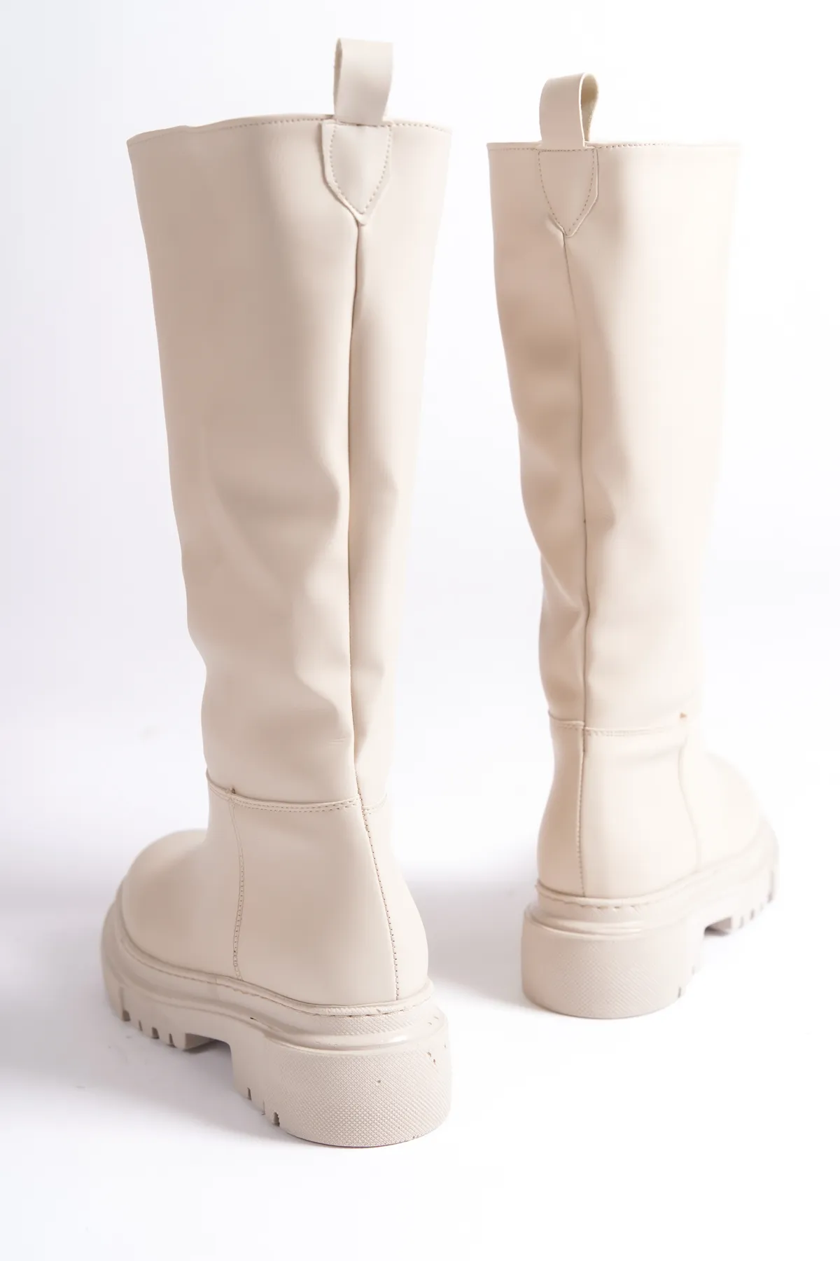 Capone Outfitters  Damenstiefel mit dickem Absatz