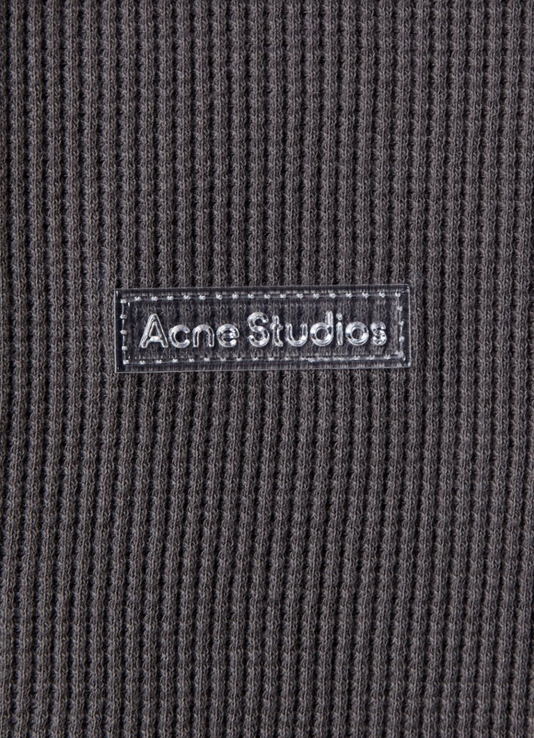 Acne Studiosin teksturoitu t-paita