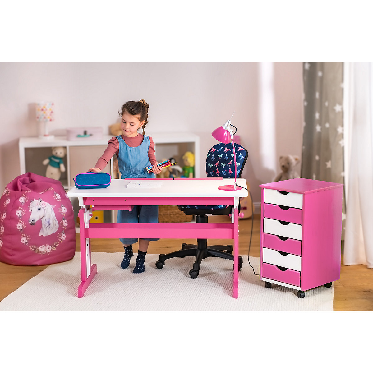 Kinderschreibtisch PIJII, höhenverstellbar, weiß/pink von Inter Link