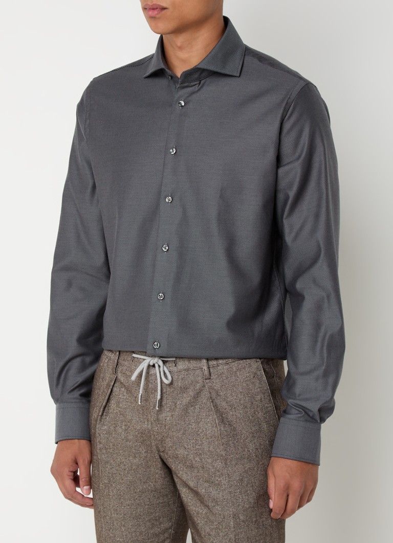 Cămașă Michaelis slim fit, rezistentă la șifonare și cu dungi imprimate.