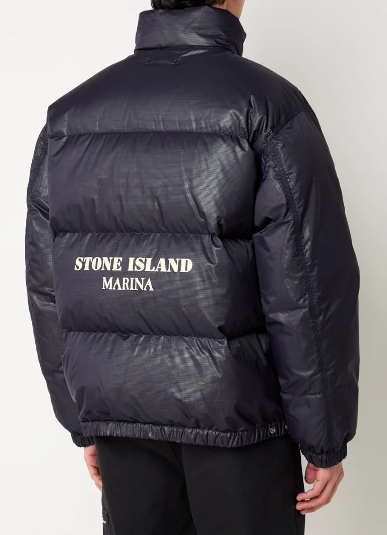Jachetă matlasată Stone Island 446X1 cu logo imprimat.