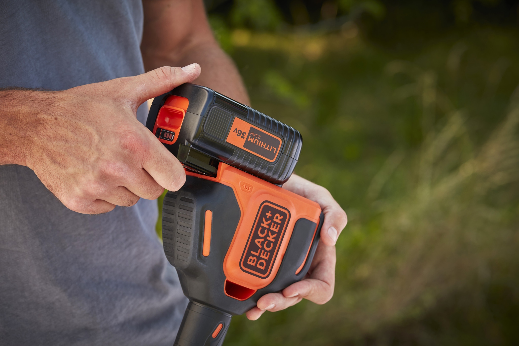 Black & Decker BCSTA536L1-QW Rasentrimmer, 36 Volt, 2,5 Ah Li-Ion, 33 cm
