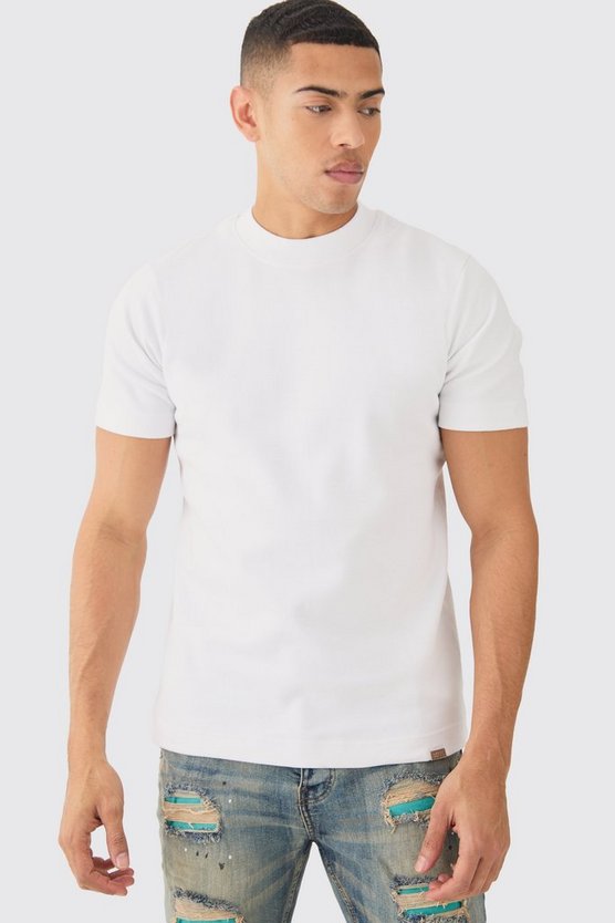 Slim-Fit Man T-Shirt