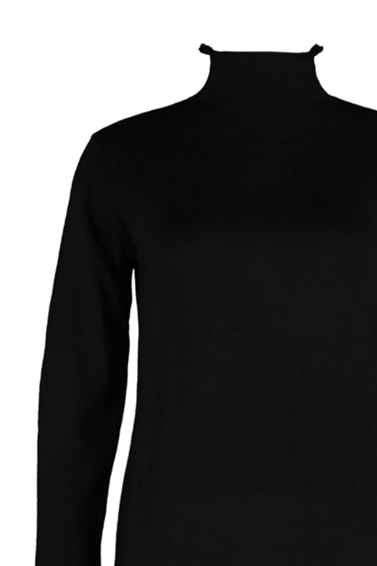 Trendyol Modest  Schwarzes Rollkragen-Strickkleid TCTAW23EB00001