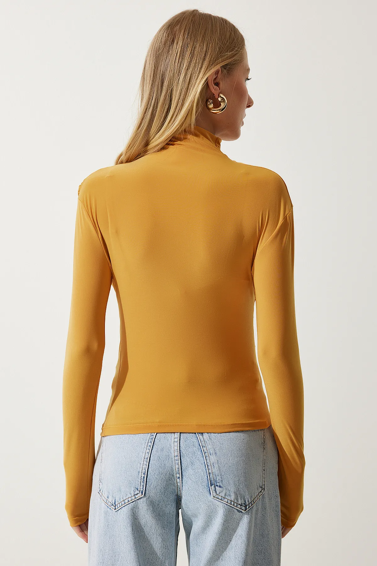 Happiness İstanbul  Senfgelbe Sandy Bluse mit Stehkragen und Raffung für Damen FF00135
