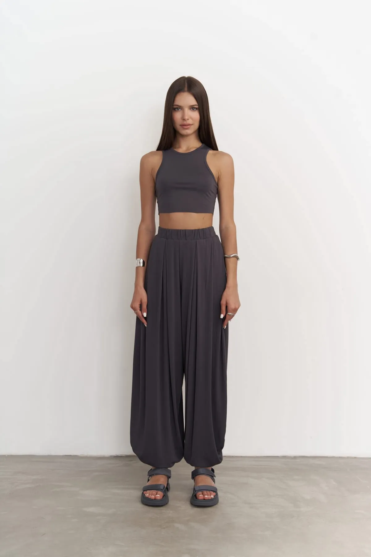 MAİ COLLECTİON  Casey Anthrazitfarbenes Crop-Hosen-Set