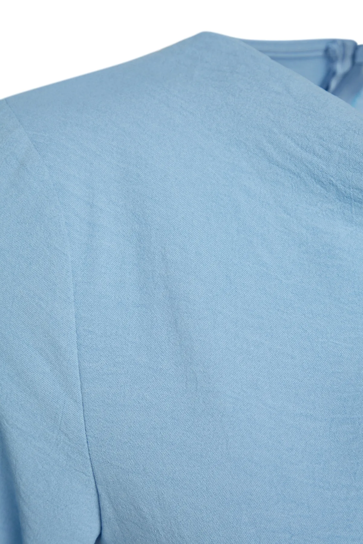 Trendyol Modest  Hellblaues Aerobin-Kleid mit Degaje-Kragen TCTSS23EB00277