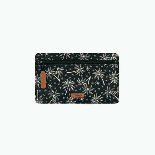 Taka Mountains black medium front pocket