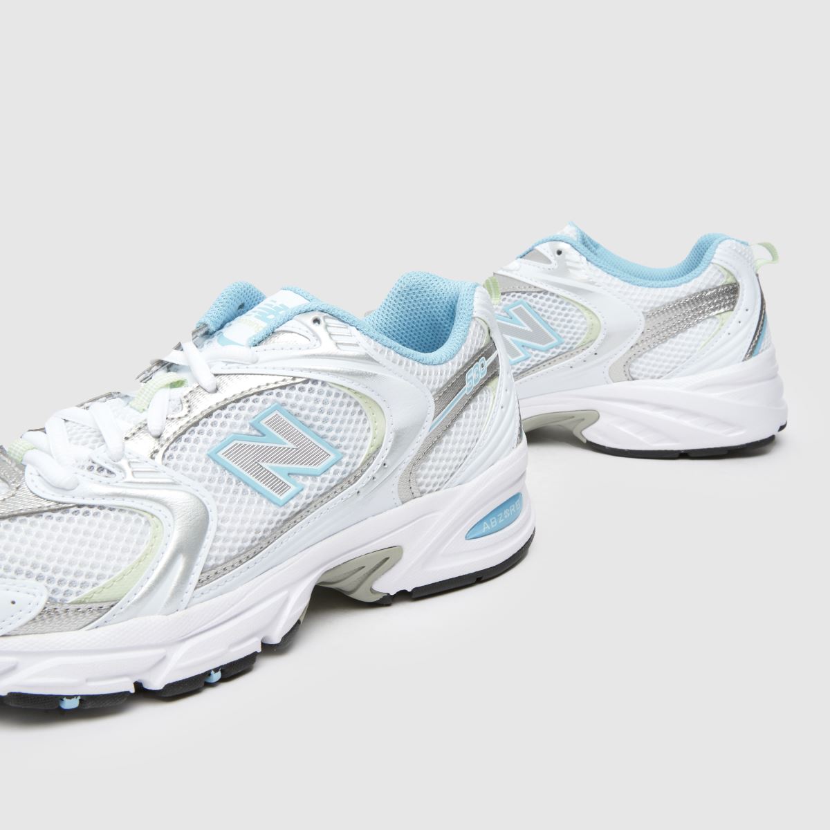 New Balance 530 sportcipő fehér és kék színben