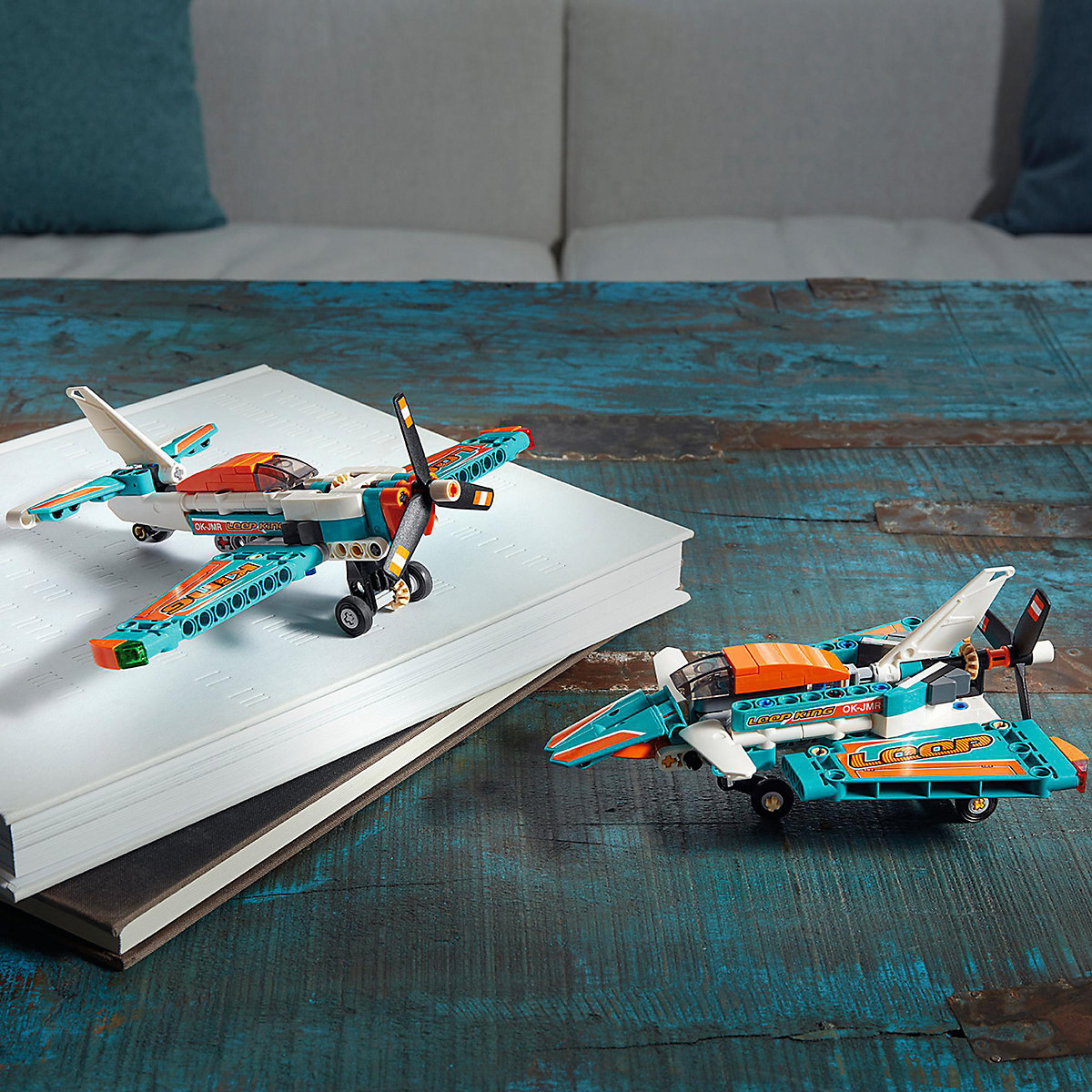 LEGO® Technic 42117 Rennflugzeug