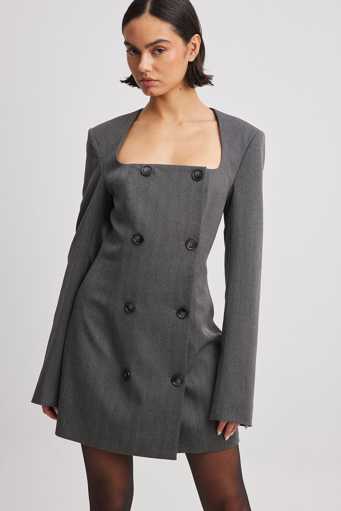 Blazerkleid mit markierten Schultern