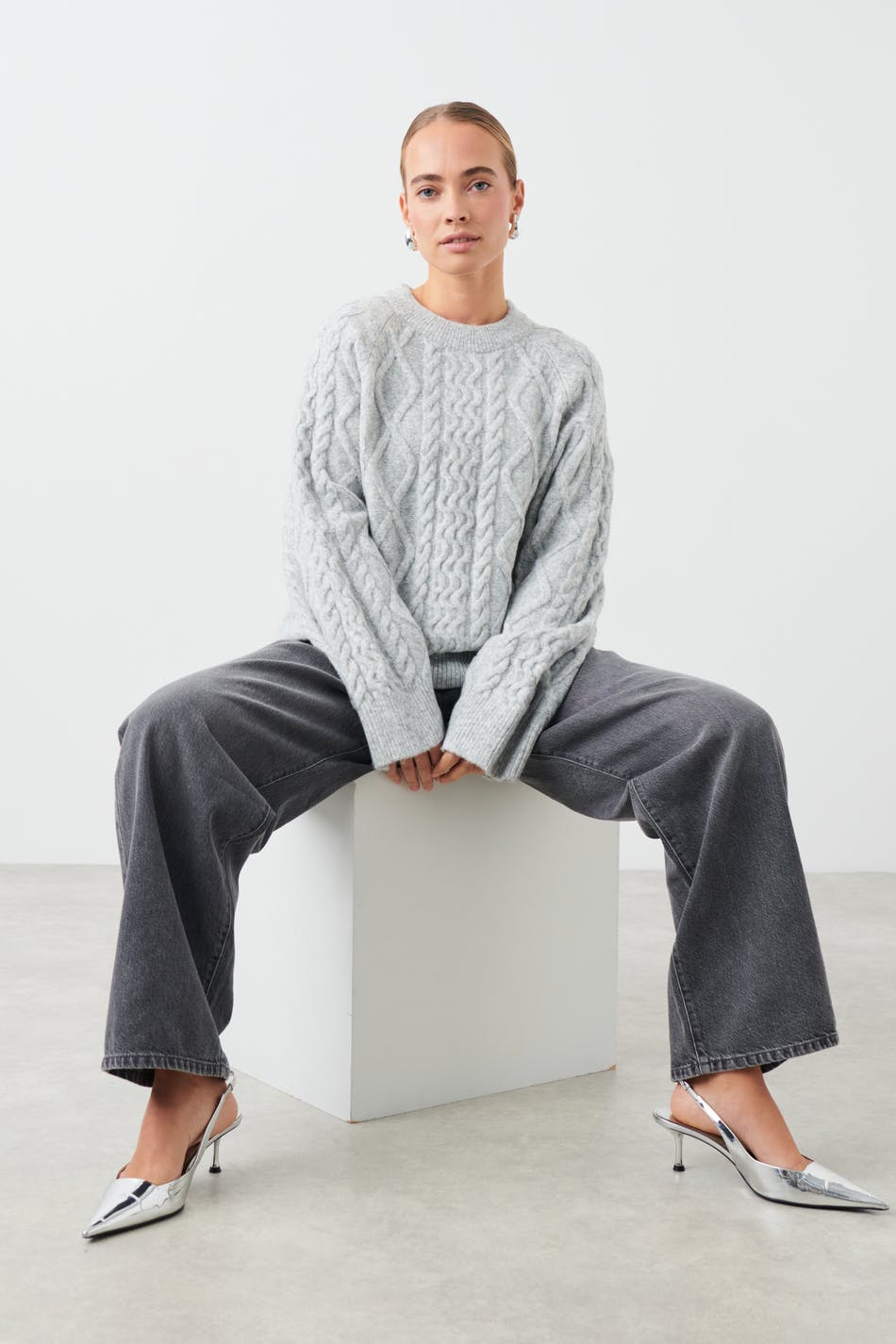 Cabel knitted sweater
