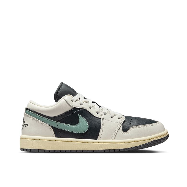 JORDAN Wmns Air Jordan 1 Low 