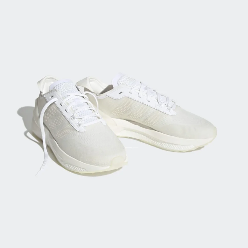 adidas Avryn HP5972 / weiss