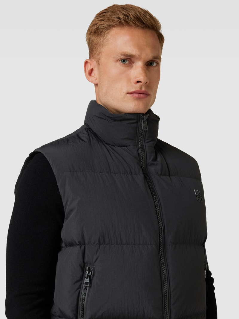 Daunenweste mit Label-Detail Modell 'BIRONTINO' in schwarz