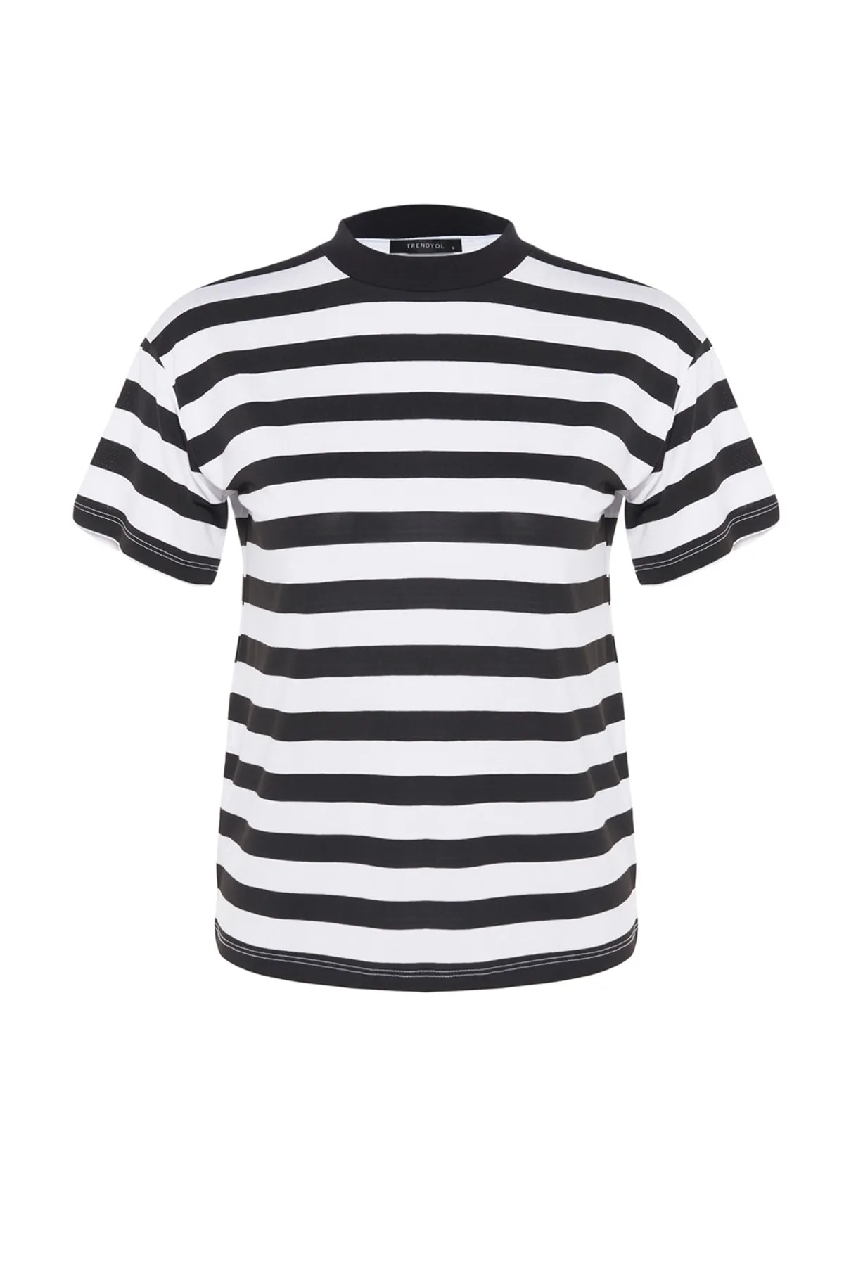 Trendyol Collection  Weiß-schwarz-weiß gestreiftes Basic-Strick-T-Shirt mit Stehkragen im 2er-Pack TWOSS20TS1500