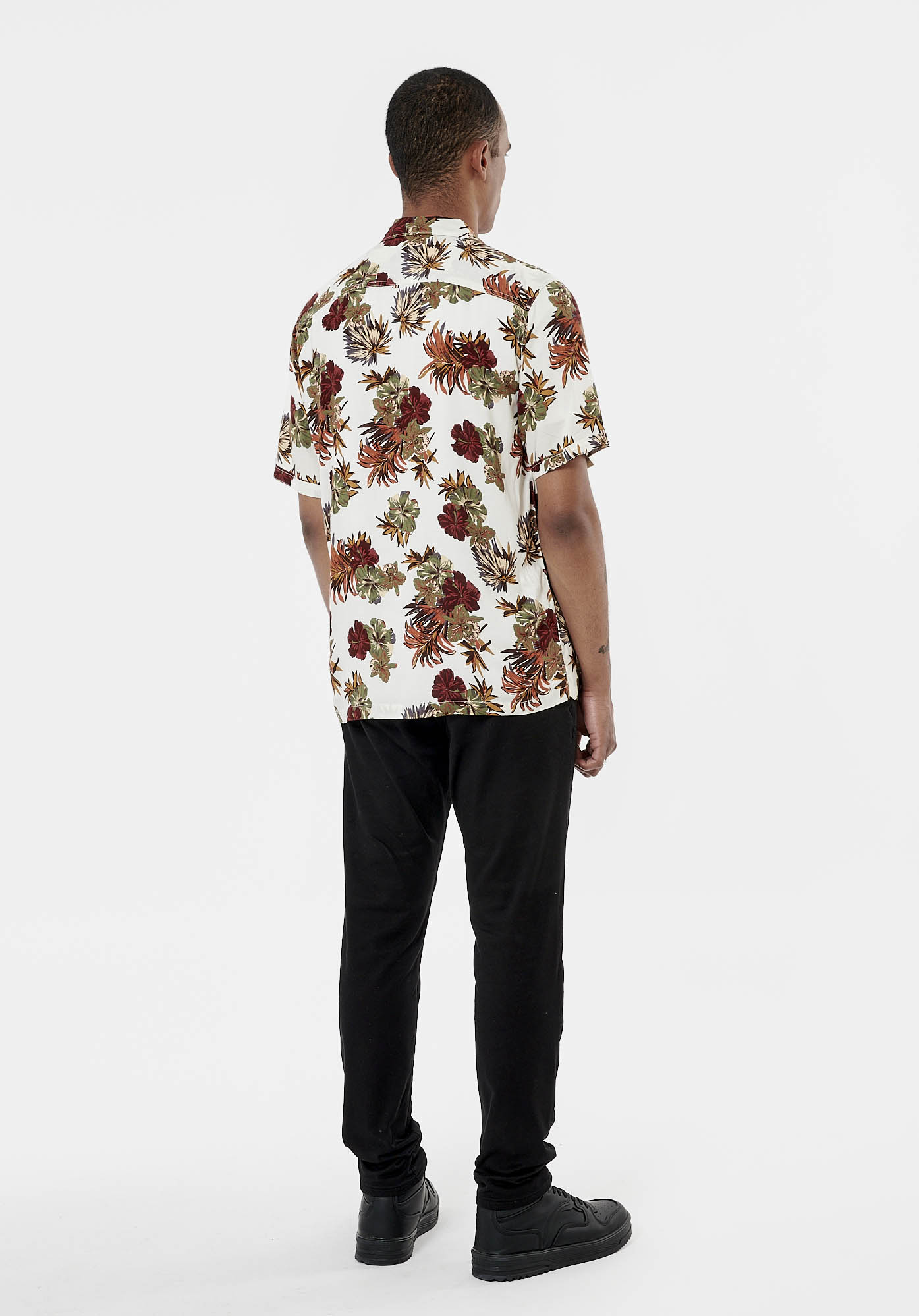 COOL   Chemise blanche fleurie homme