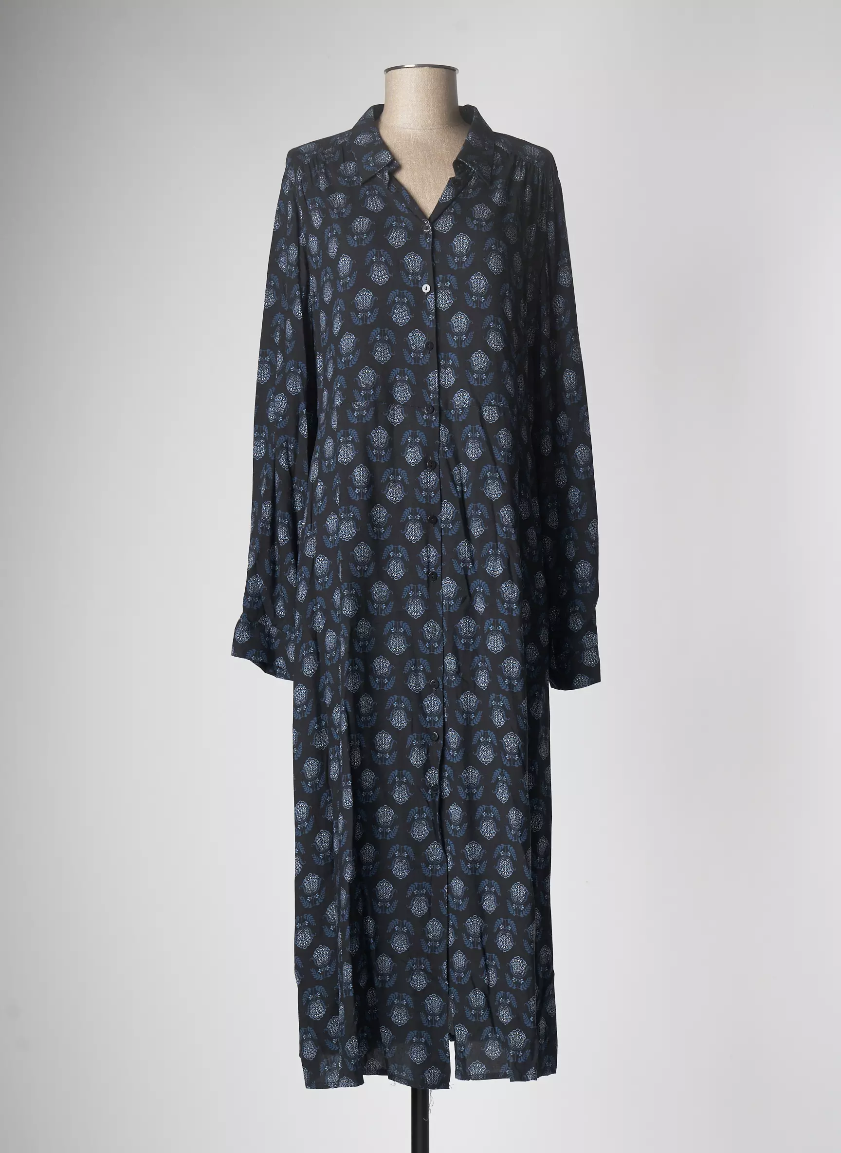 An Ge Robes Longues Femme couleur noir