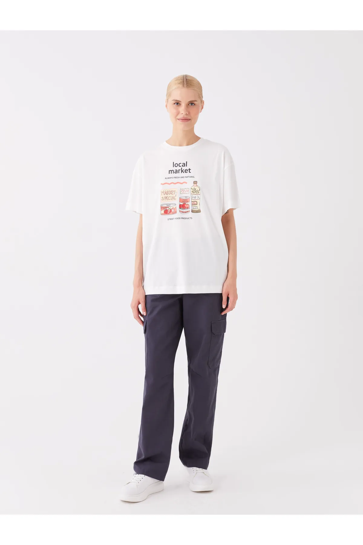 LC Waikiki  Bedruckte, kurzärmlige Oversize-Damentunika mit Rundhalsausschnitt