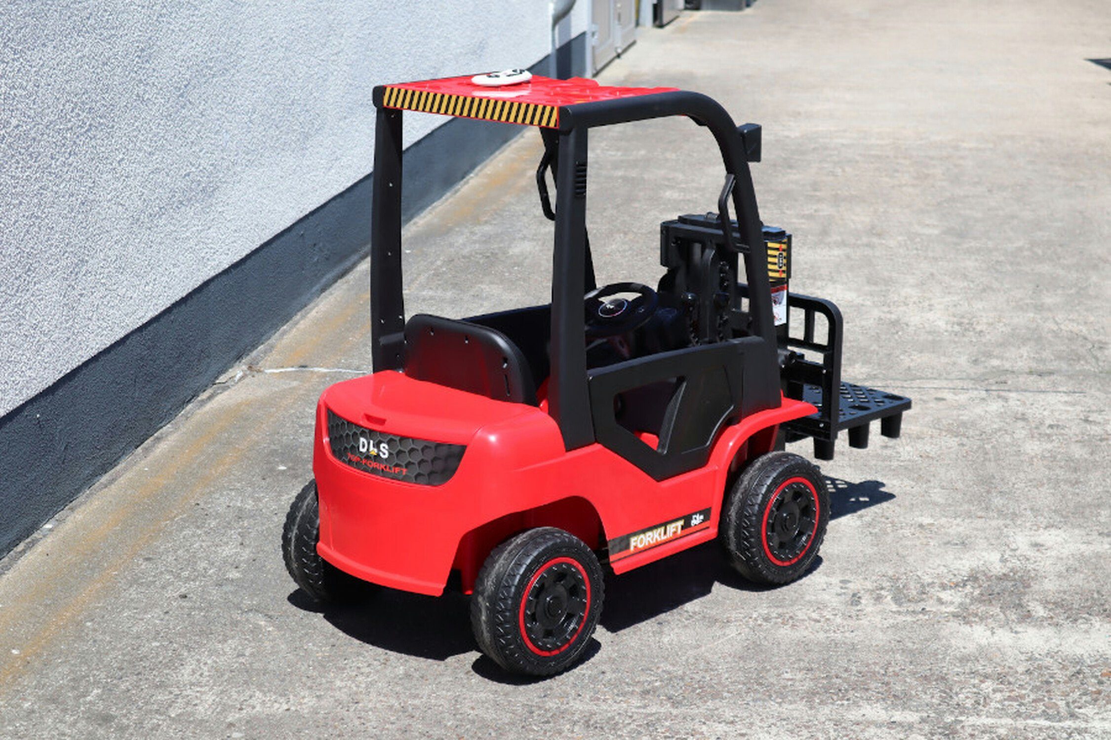 TPFLiving electric children's car forklift - motor: 2 x 12 V - battery: 1 x 12 Volt/7Ah, load capacity 40 kg, children's car - electric car with seat belt