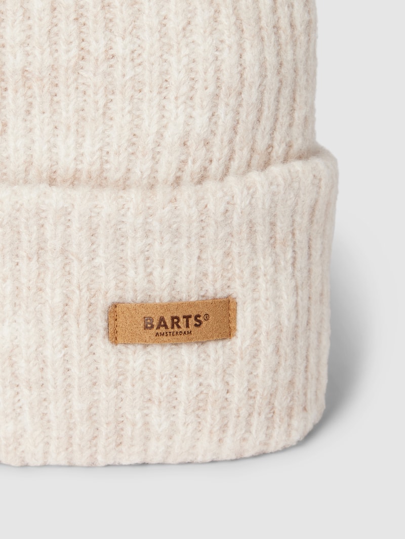 Beanie mit Label-Detail Modell 'Witzia' in offwhite