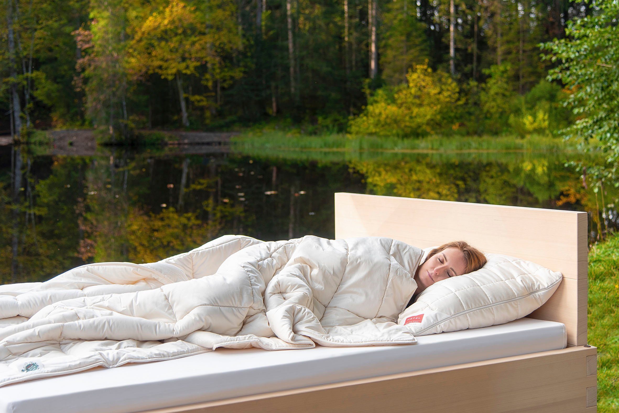 Naturhaarbettdecke, Bio Zirbe, Hefel, Füllung: Schafsschurwolle und Zirbenflocken, Bezug: Bio-Baumwolle, durch den Zirbenduft- kann ein positives Schlafgefühl entstehene!