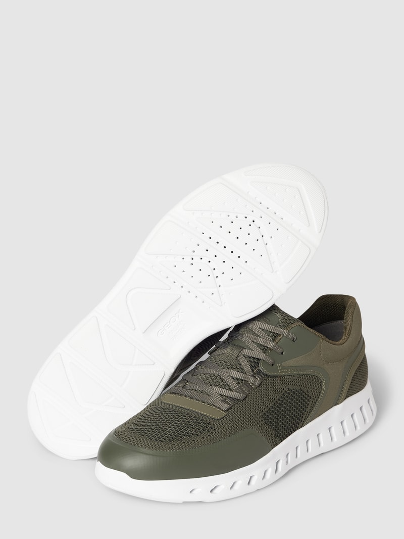 Sneaker mit Mesh-Besatz Modell 'OUTSTREAM' in khaki