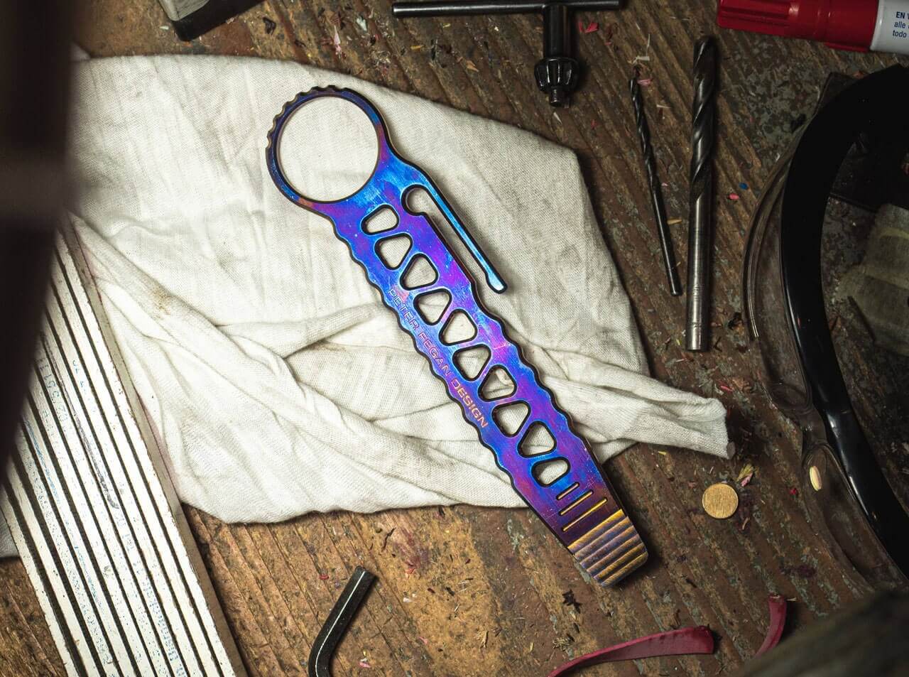Tango Bar Titanium