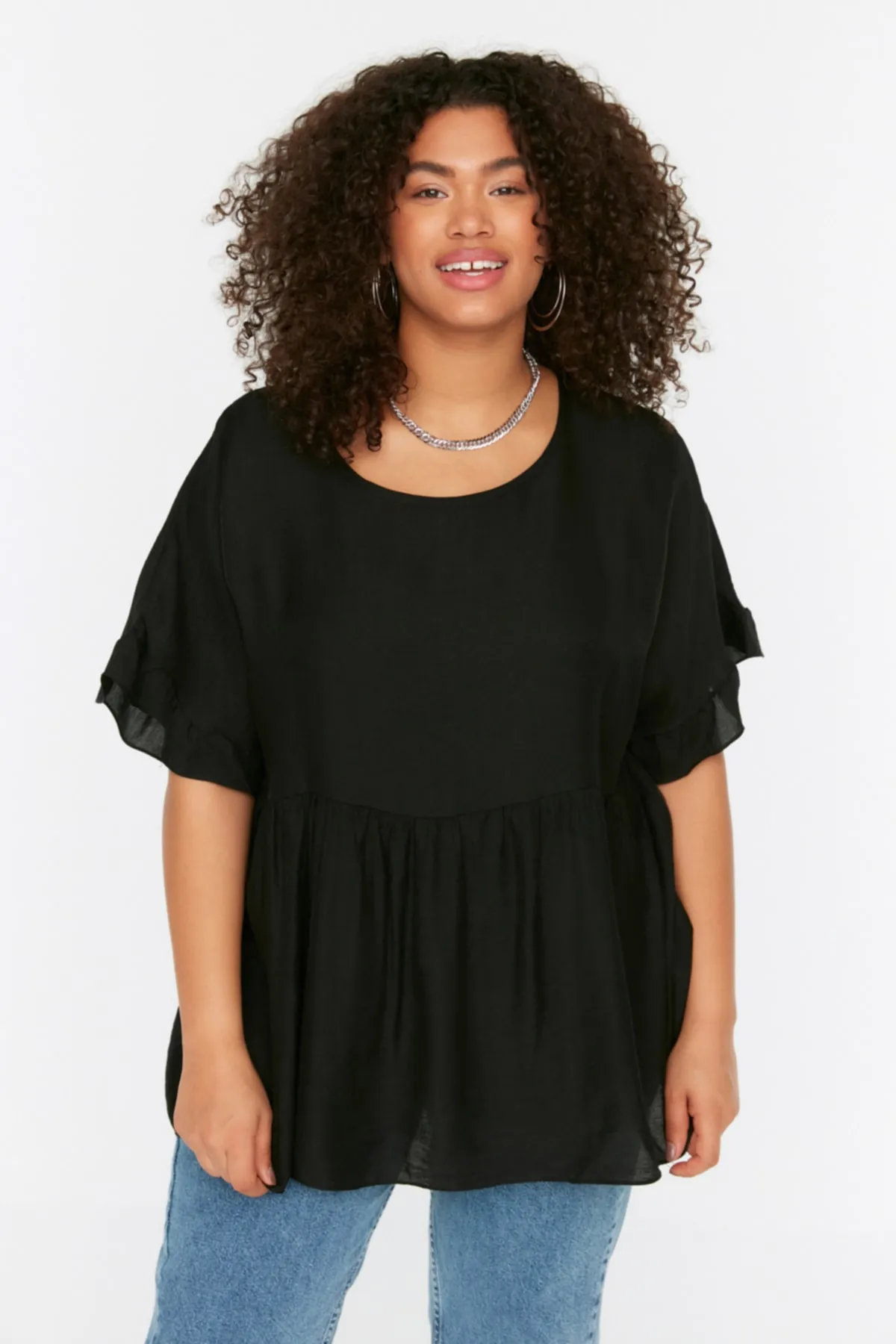 Trendyol Curve  Schwarze gewebte Volantbluse TBBSS22AF0002