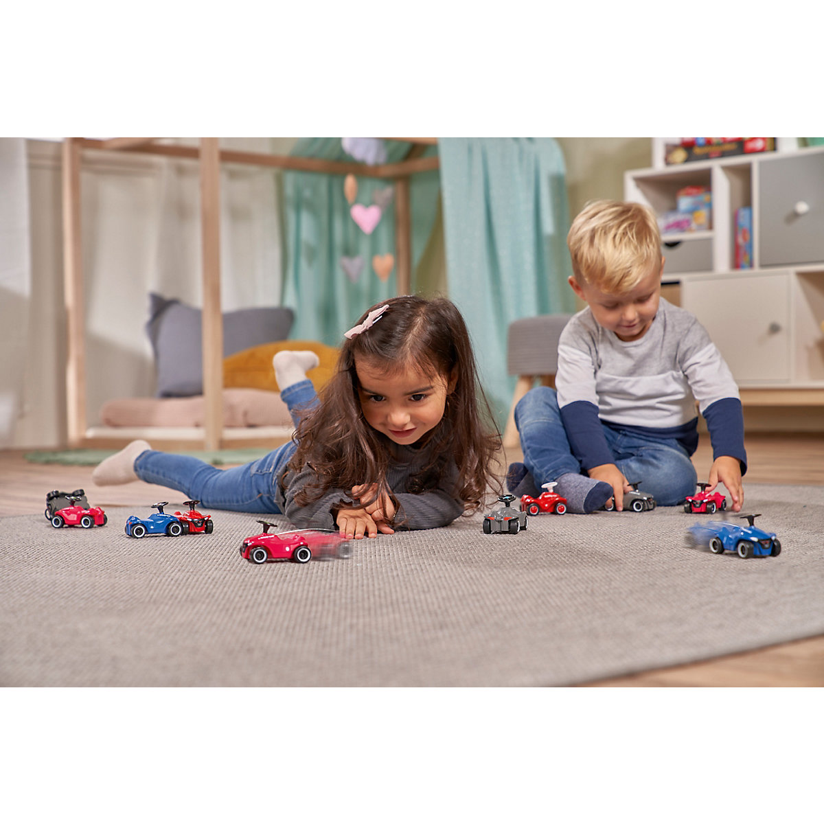BIG Mini Bobby Car Neo, Miniaturausgabe mit Rückzugsmotor, 4-fach sortiert