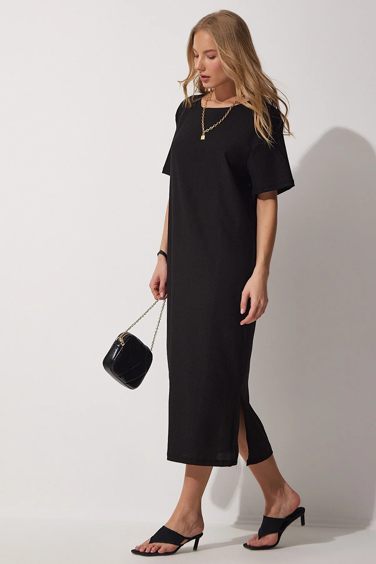 Happiness İstanbul  Schwarzes, lockeres, langes, tägliches Sommer-Strickkleid für Damen DZ00076