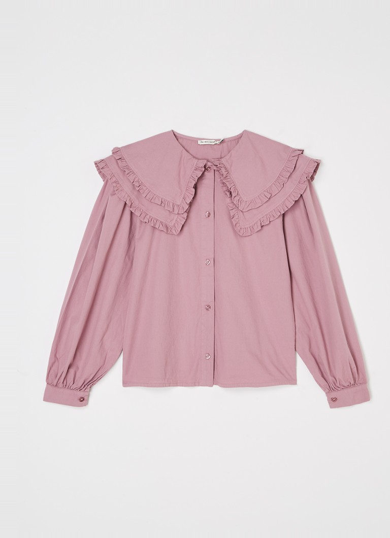 Bluza Jimena de la New Society este confecționată din bumbac organic și are guler și mâneci bufante.