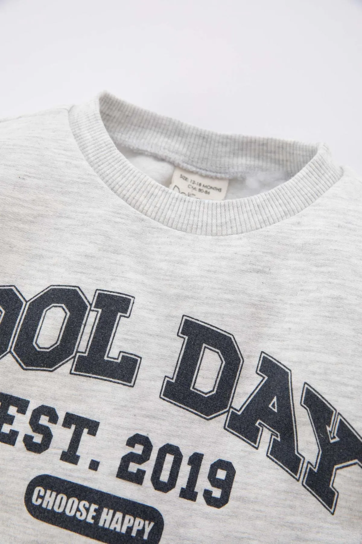 DeFacto  Baby-Sweatshirt mit normaler Passform, Rundhalsausschnitt und Slogan-Aufdruck, weich gefüttert