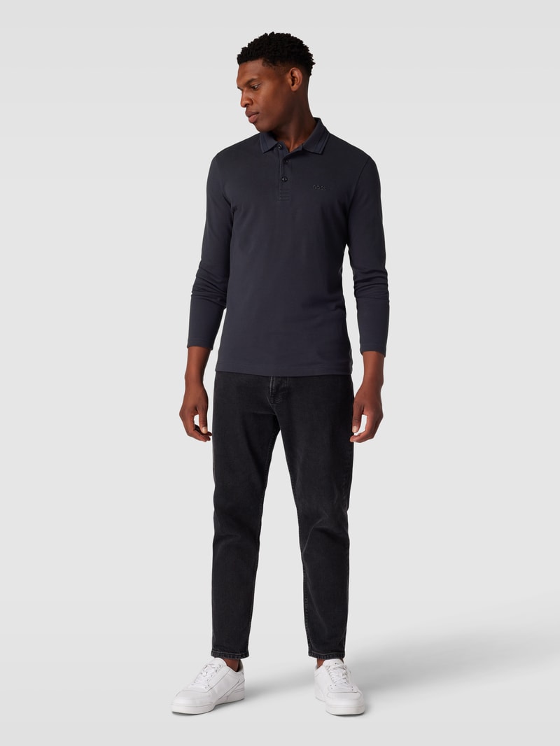 Poloshirt mit Kontraststreifen Modell 'Plisy' in marineblau