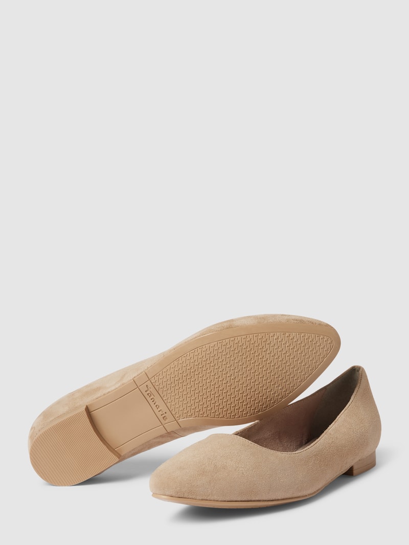 Ballerinas mit spitzer Form in taupe