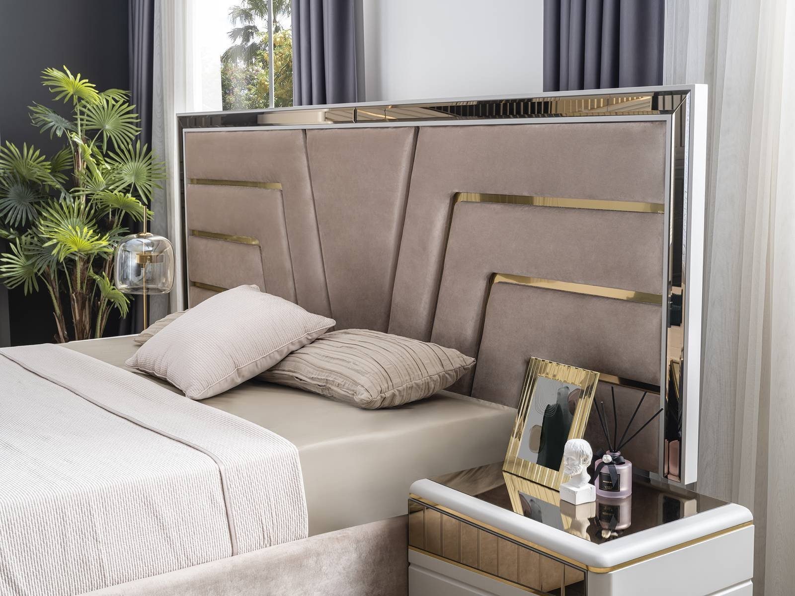 JVmoebel Schlafzimmer-Set Moderner Schlafzimmer Set Designer Bett 2x Nachttische Kleiderschrank, (4-St., 1x Bett + 2x Nachttische + 1x Kleiderschrank), Made in Europa