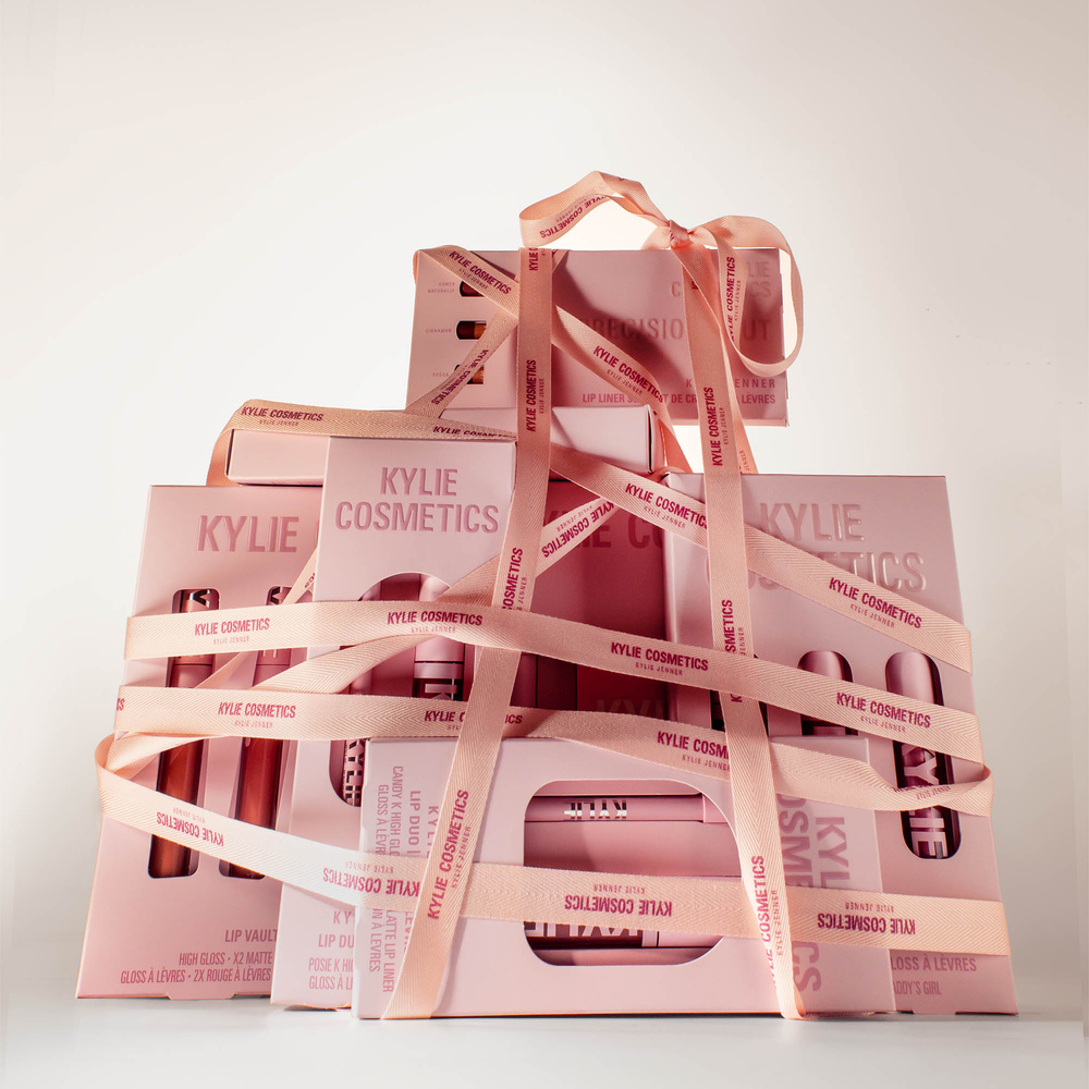 kylie by kylie jenner Coffret cadeau Maquillage Produits de maquillage