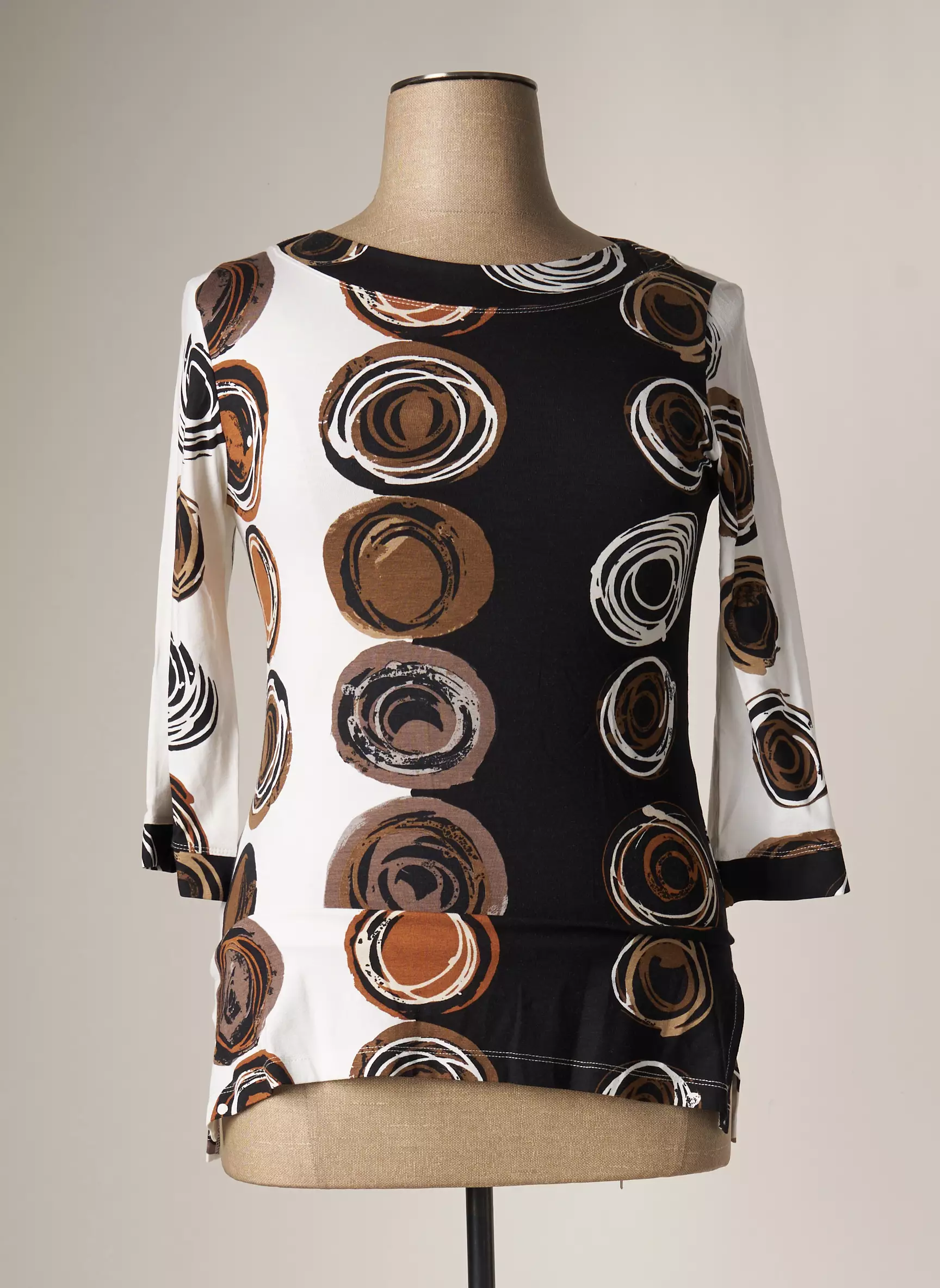 Jean Delfin Tshirts Femme couleur noir