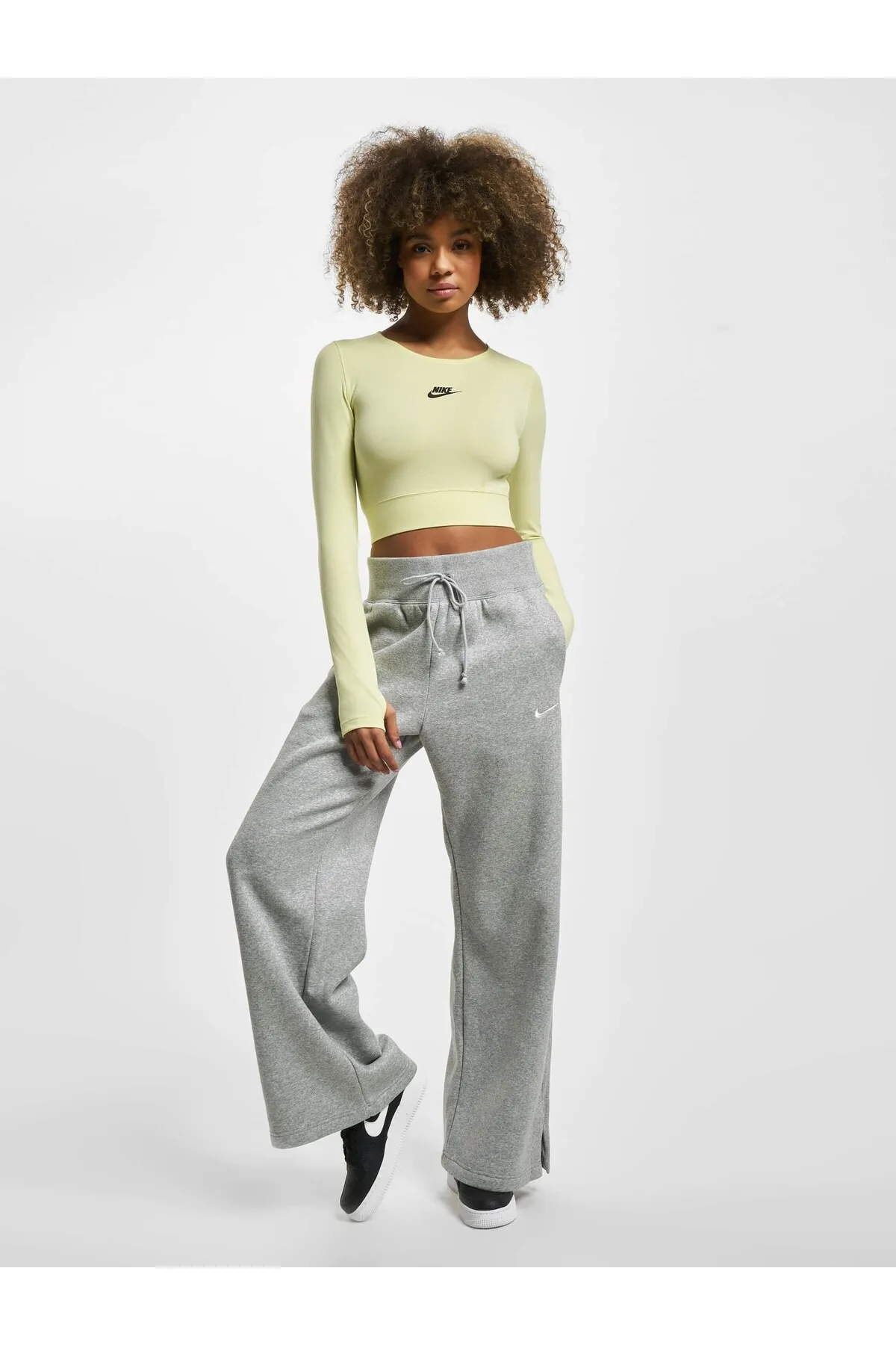 Nike  Jogginghose - Grau - Relaxed